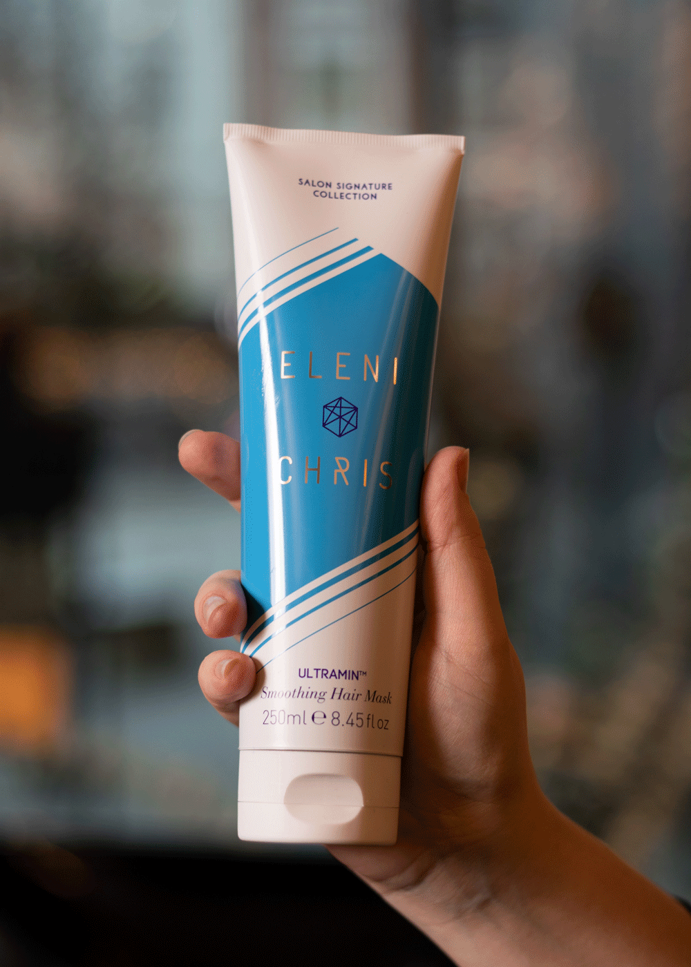 Eleni & Chris UltraMin Smoothing Hair Mask – intensiv hårmask som återfuktar och gör håret mjukt och följsamt.