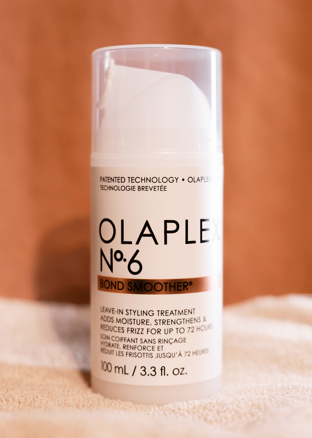 Olaplex No.6 Bond Smoother – leave-in behandling som stärker håret och minskar frizz.