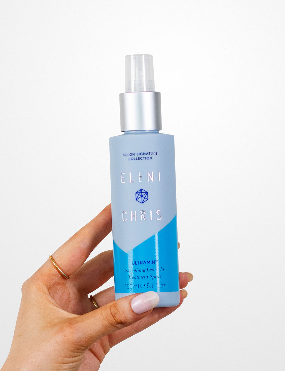 Eleni & Chris UltraMin leave-in spray som gir fukt og pleie til tørt og vintertørt hår.